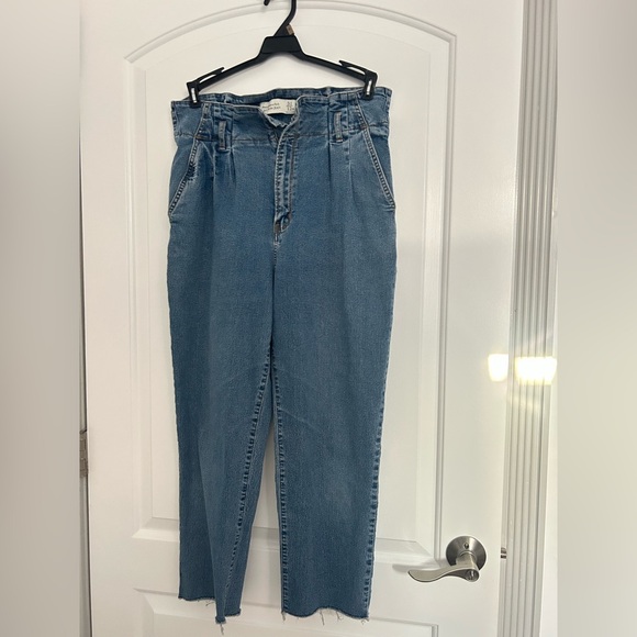 Abercrombie & Fitch Paper Bag Denim 90s Mom Jeans size 12 R - Picture 1 of 12